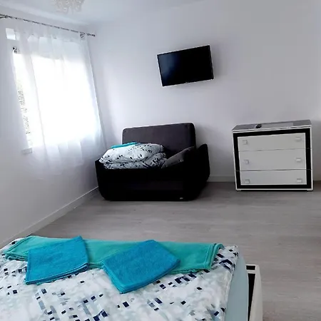 2 Pokojowy Baltis Apartmán Svinoústí